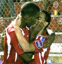 Orlin Peralta &eacute;s Bryan Beckeles